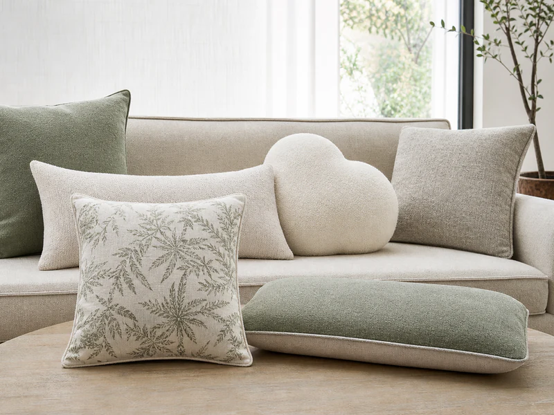 Throw Pillows & Cushions product sample